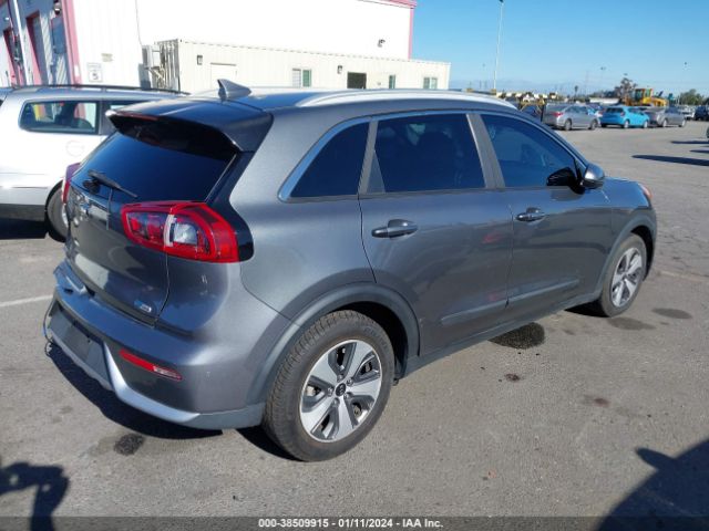 Photo 3 VIN: KNDCB3LCXJ5157540 - KIA NIRO 