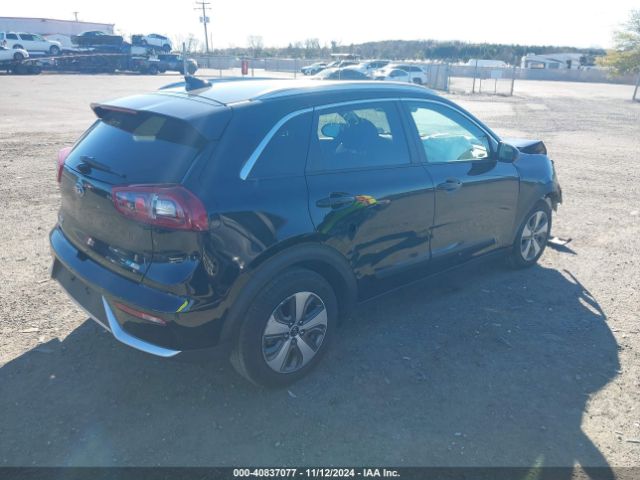 Photo 3 VIN: KNDCB3LCXK5323783 - KIA NIRO 