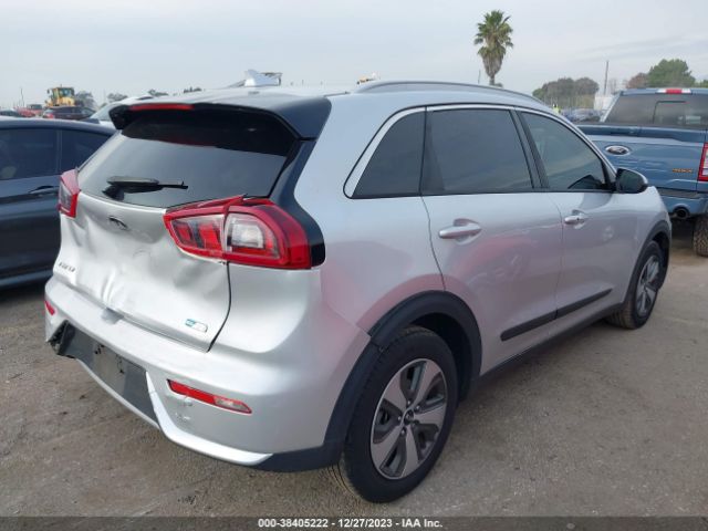 Photo 3 VIN: KNDCB3LCXK5339398 - KIA NIRO 