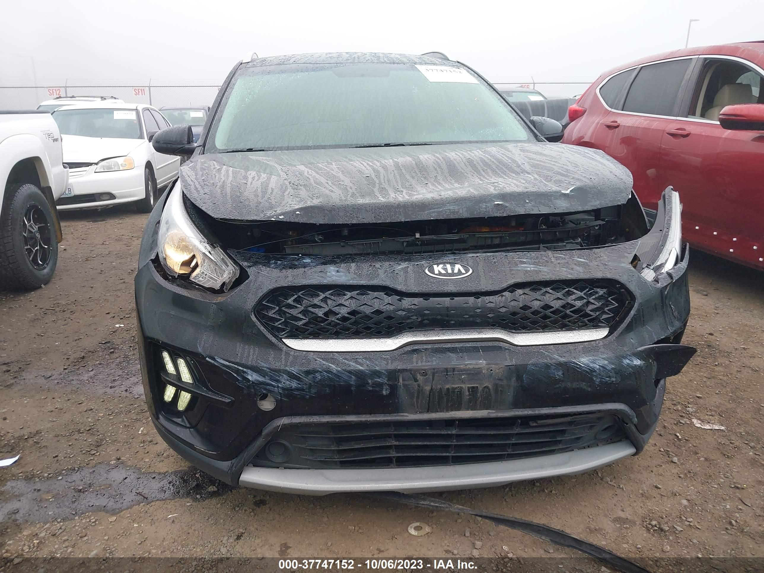 Photo 11 VIN: KNDCB3LCXL5370569 - KIA NIRO 