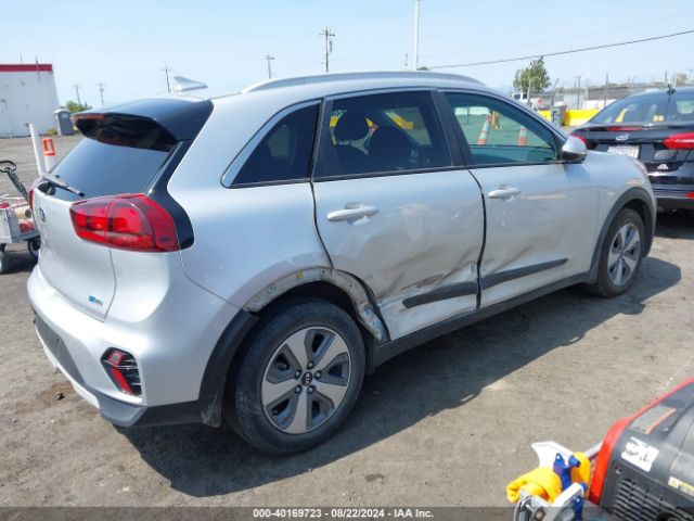 Photo 3 VIN: KNDCB3LCXL5426624 - KIA NIRO 