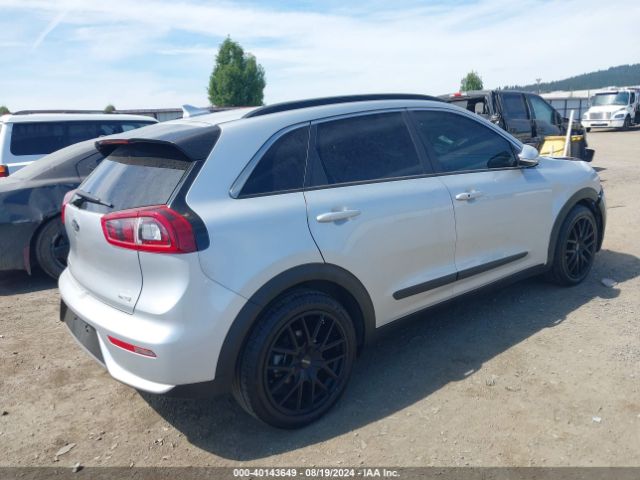 Photo 3 VIN: KNDCC3LC2K5302813 - KIA NIRO 