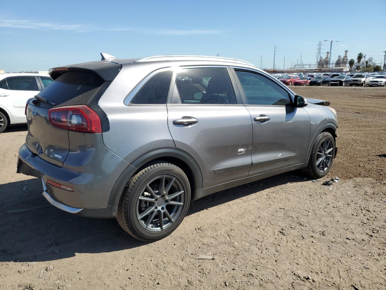 Photo 2 VIN: KNDCC3LC3H5046996 - KIA NIRO 