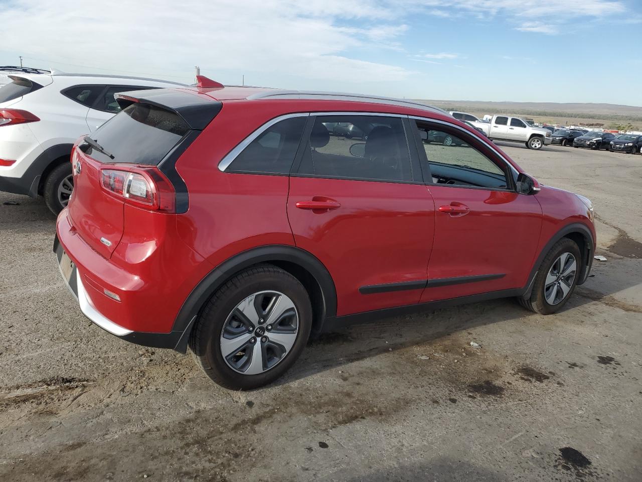 Photo 2 VIN: KNDCC3LC4H5060261 - KIA NIRO 