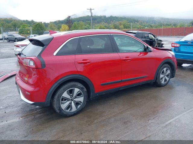 Photo 3 VIN: KNDCC3LC4J5110680 - KIA NIRO 