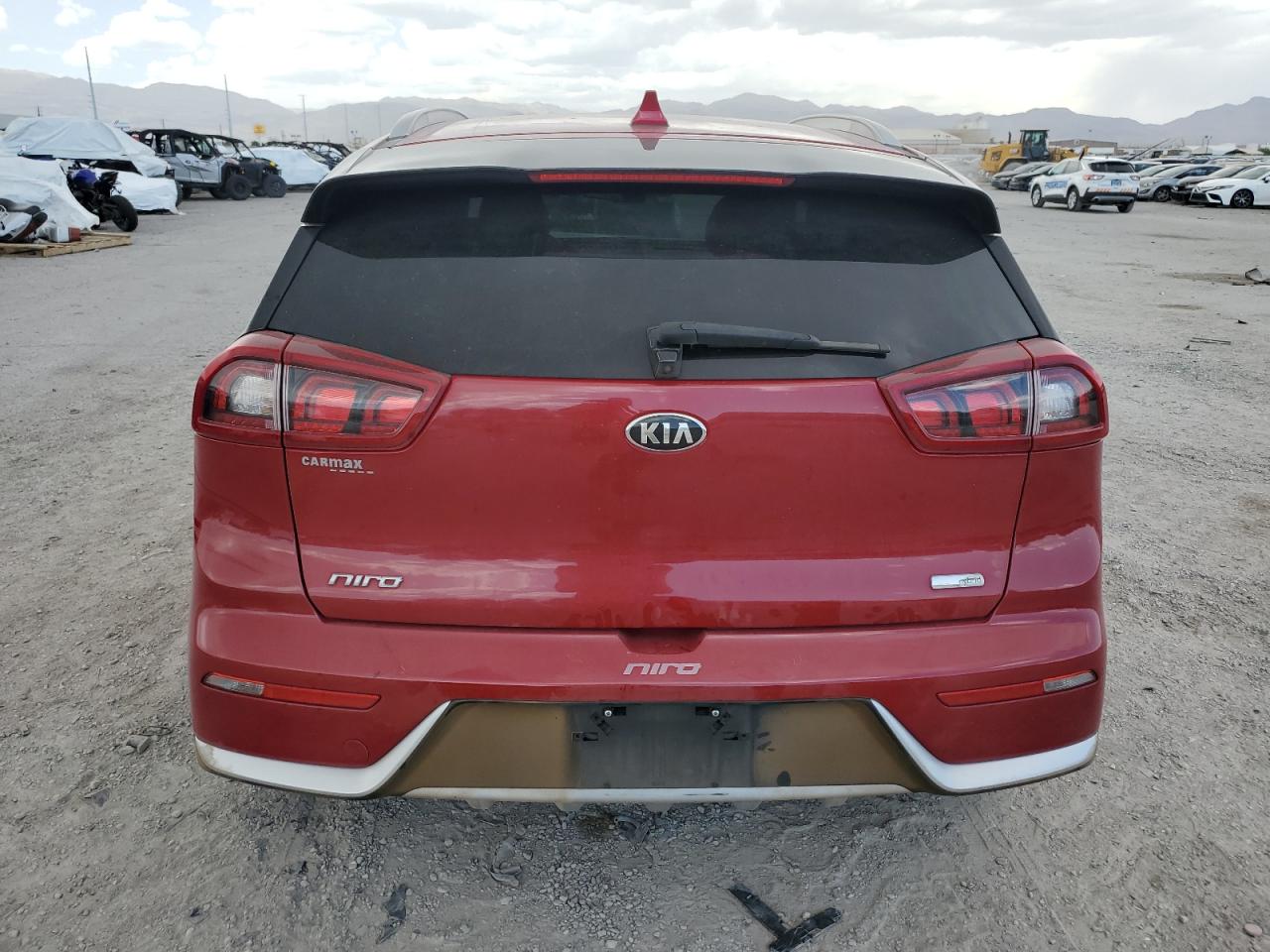 Photo 5 VIN: KNDCC3LC5H5070796 - KIA NIRO 