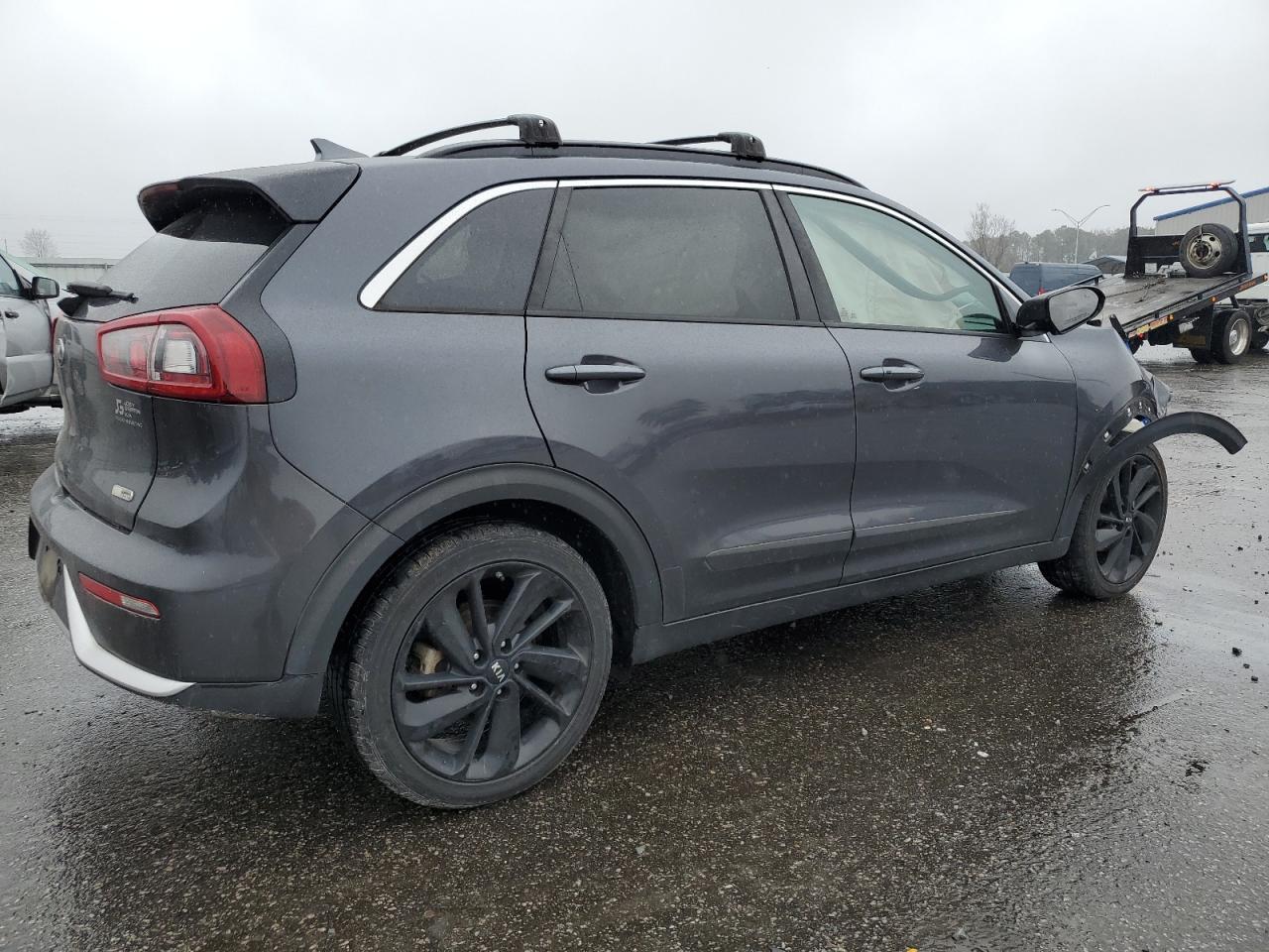 Photo 2 VIN: KNDCC3LC5J5133904 - KIA NIRO 