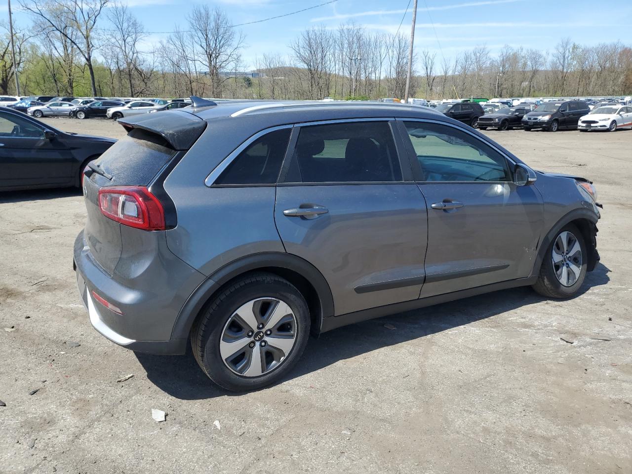 Photo 2 VIN: KNDCC3LC6J5177393 - KIA NIRO 