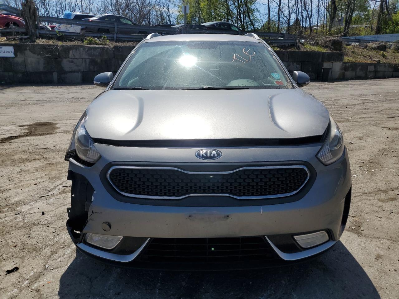 Photo 4 VIN: KNDCC3LC6J5177393 - KIA NIRO 