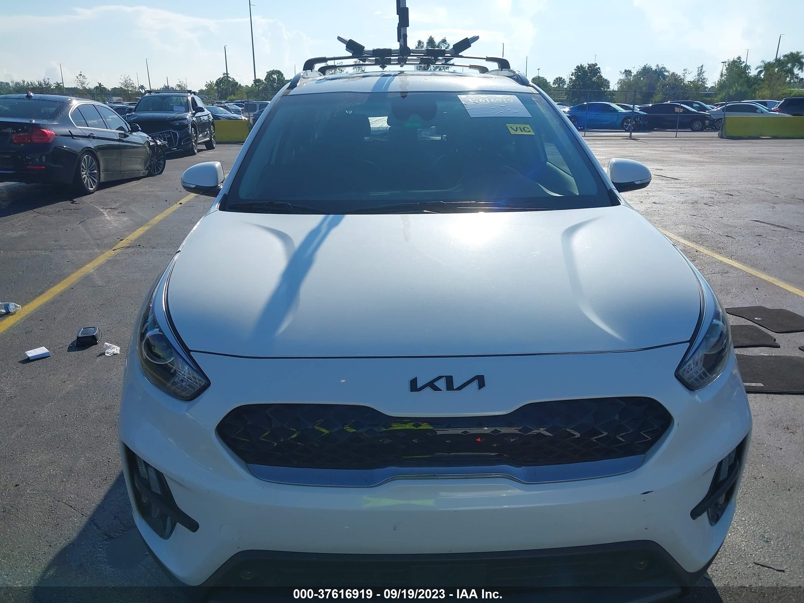 Photo 11 VIN: KNDCC3LC6N5501707 - KIA NIRO 