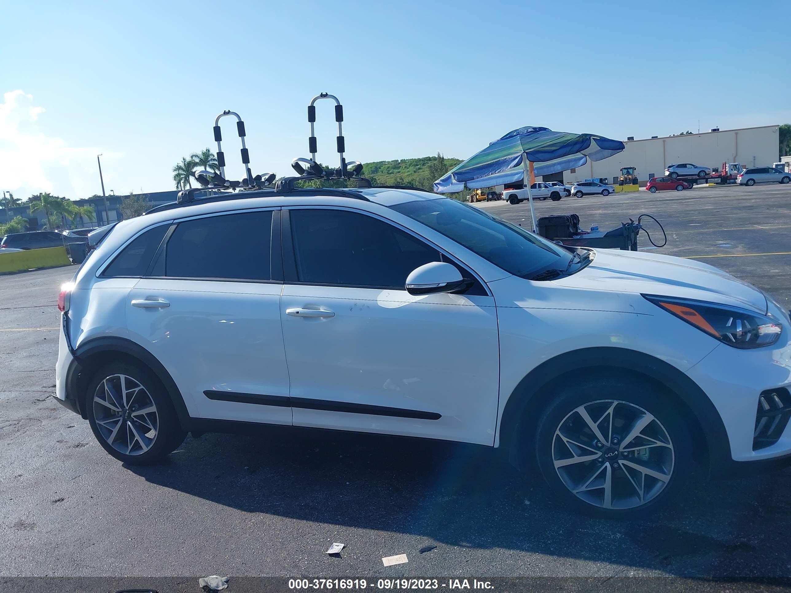 Photo 12 VIN: KNDCC3LC6N5501707 - KIA NIRO 