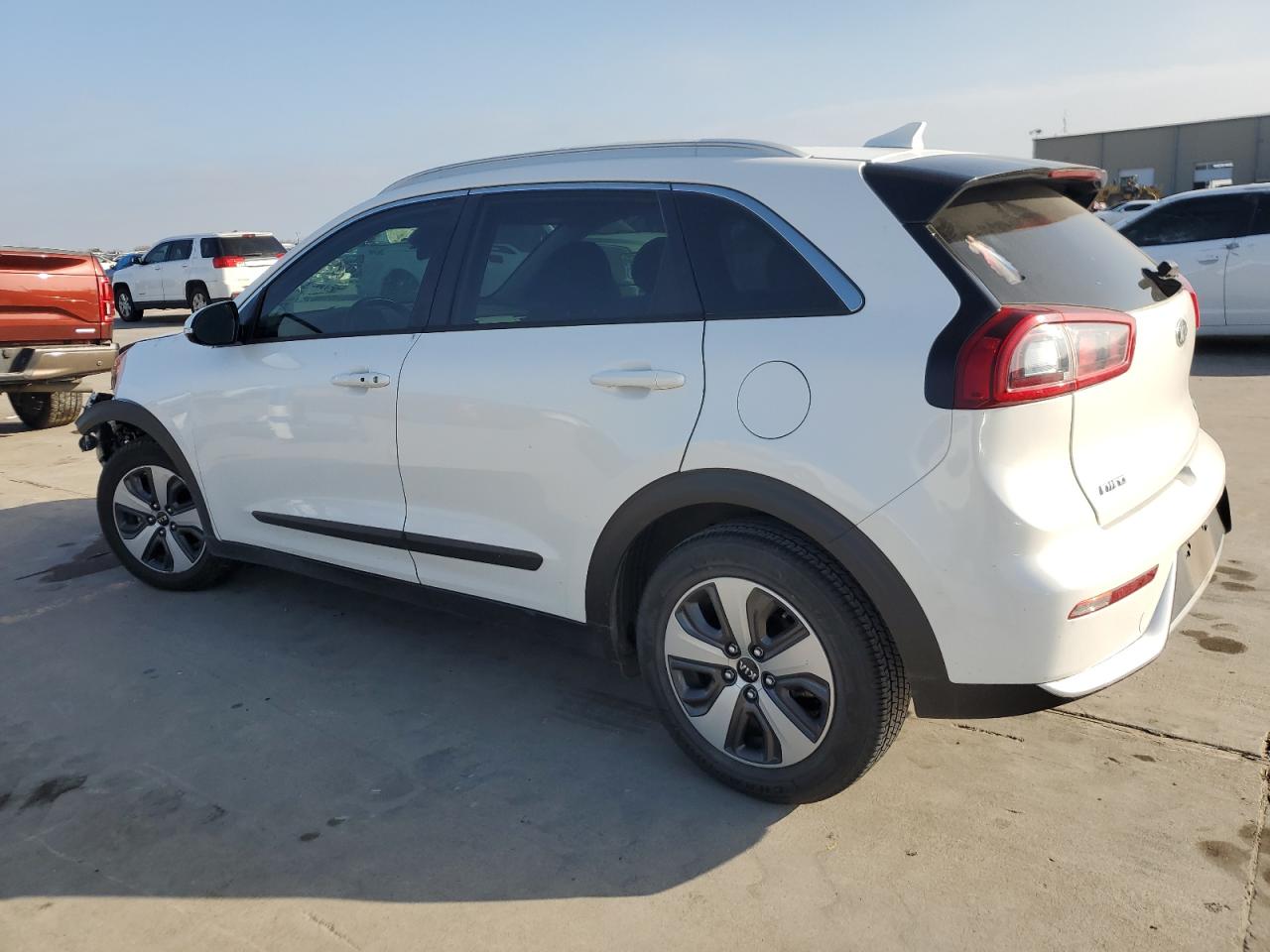 Photo 1 VIN: KNDCC3LC7H5053272 - KIA NIRO 