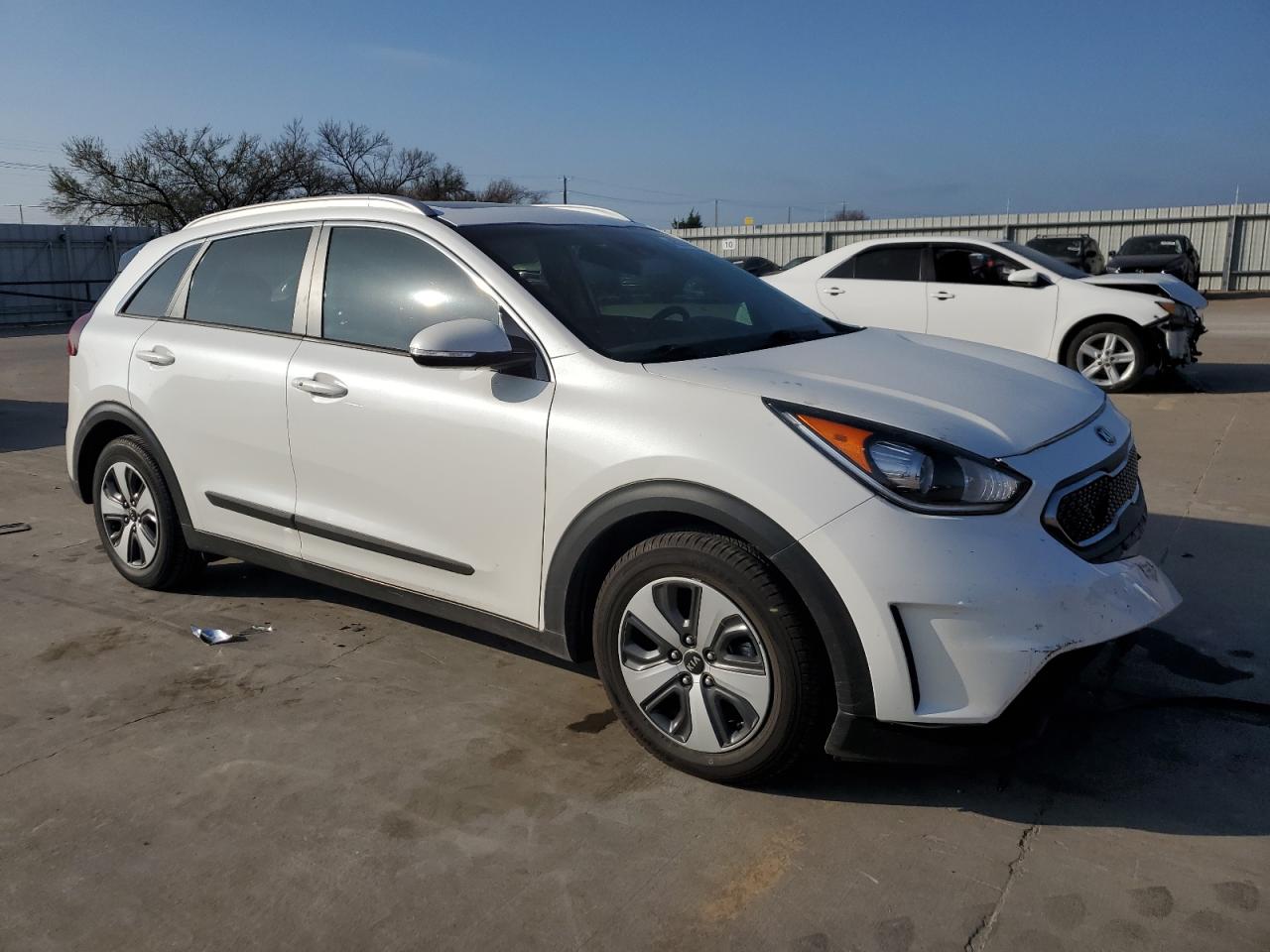 Photo 3 VIN: KNDCC3LC7H5053272 - KIA NIRO 