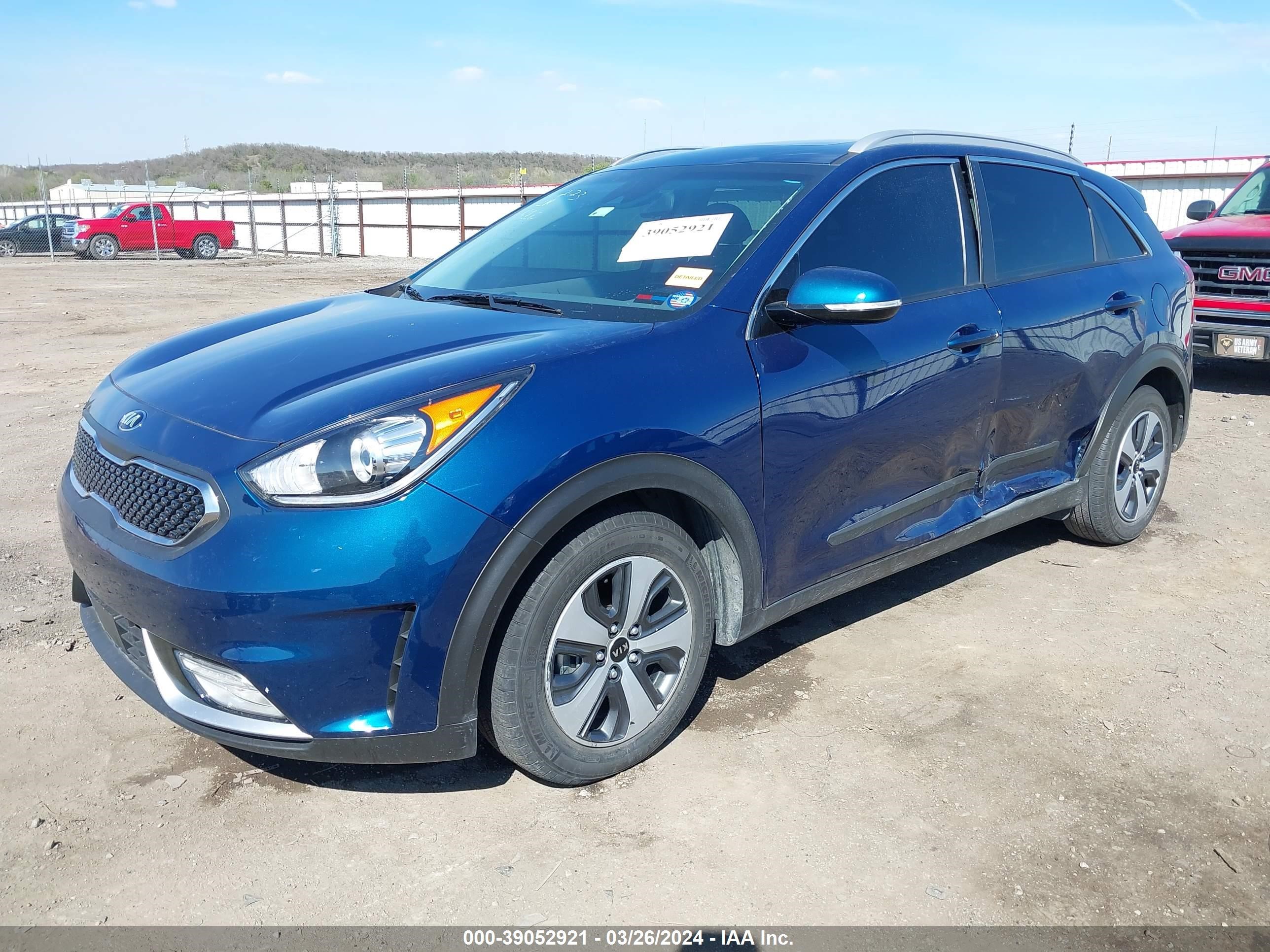 Photo 1 VIN: KNDCC3LC8H5052616 - KIA NIRO 