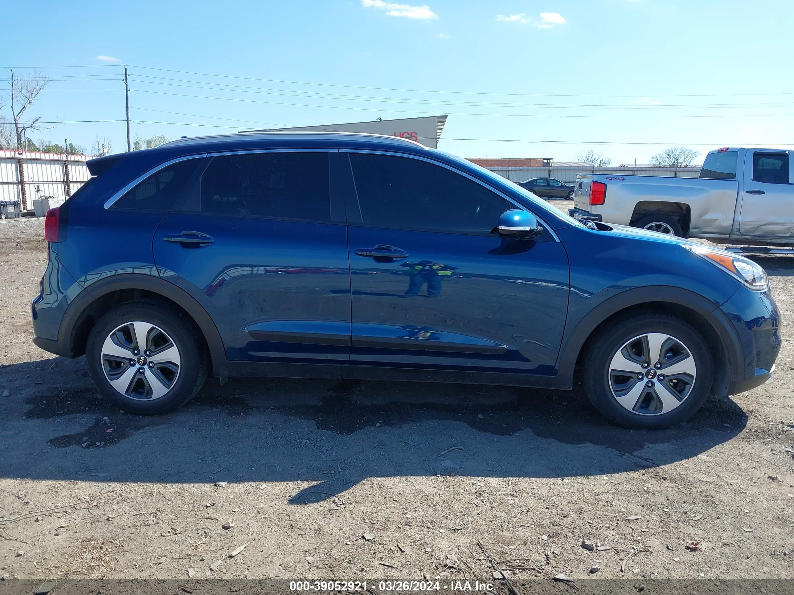 Photo 12 VIN: KNDCC3LC8H5052616 - KIA NIRO 