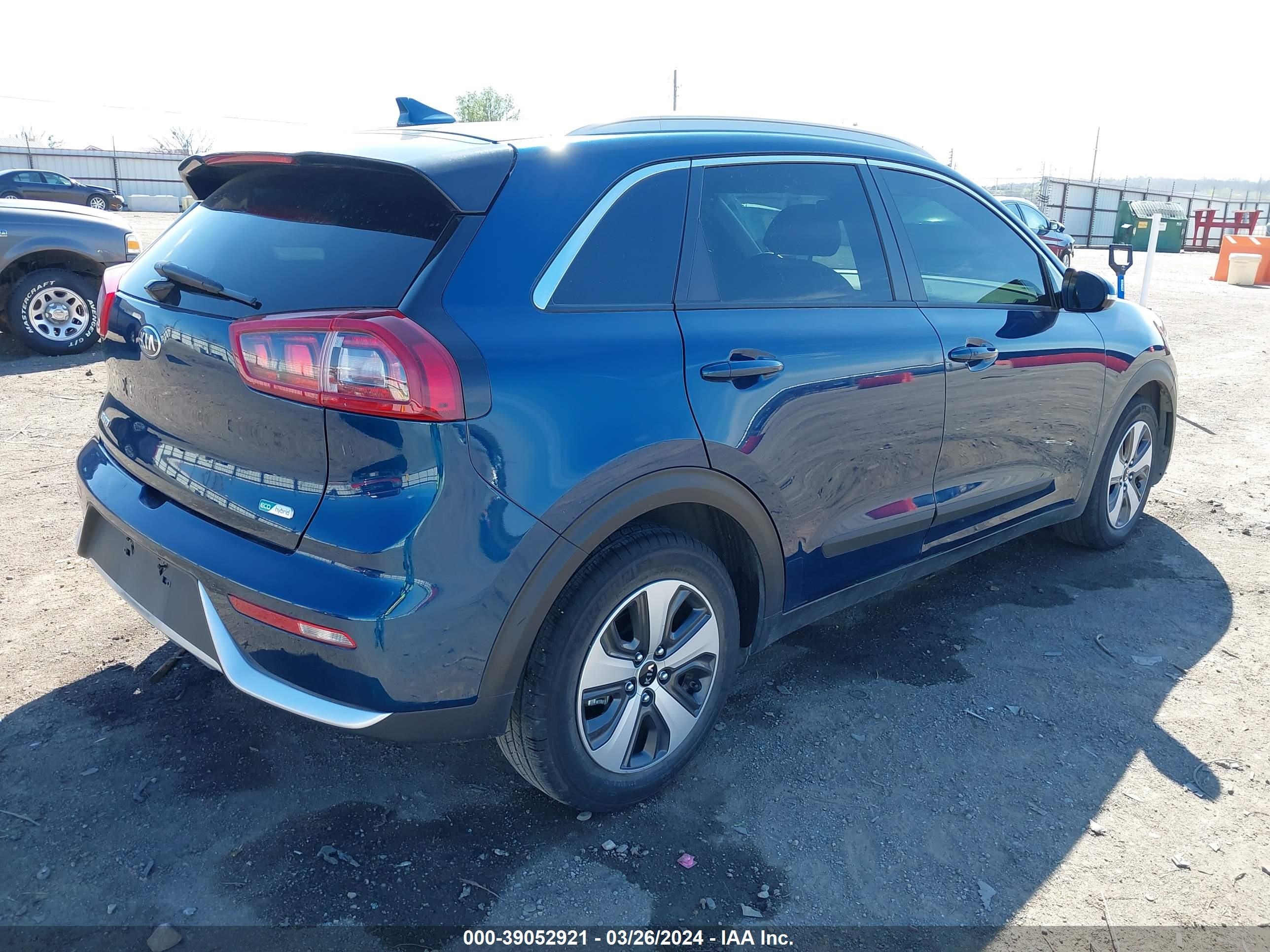 Photo 3 VIN: KNDCC3LC8H5052616 - KIA NIRO 