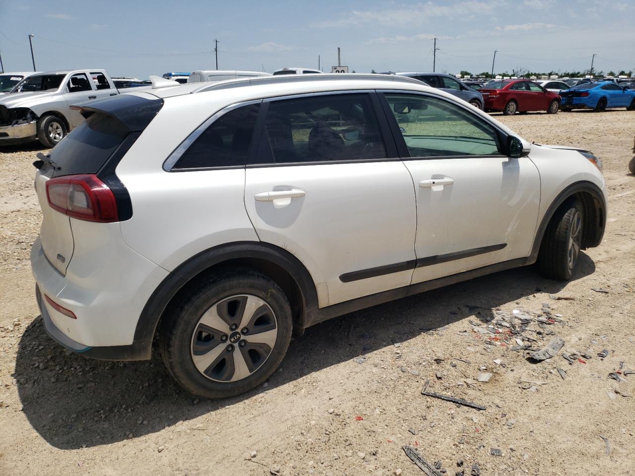 Photo 2 VIN: KNDCC3LD3K5327390 - KIA NIRO 