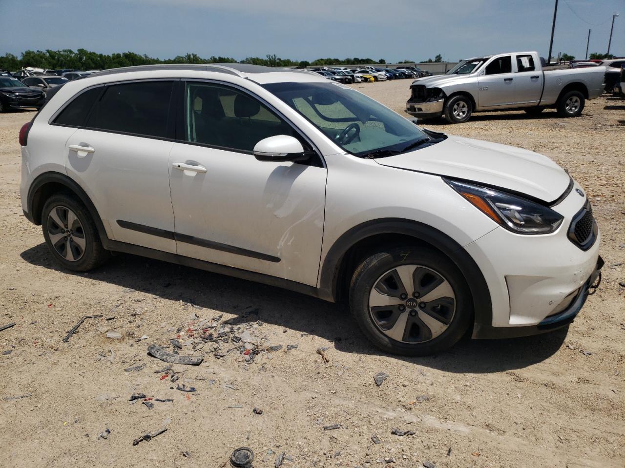 Photo 3 VIN: KNDCC3LD3K5327390 - KIA NIRO 