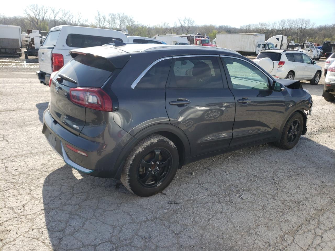 Photo 2 VIN: KNDCC3LD6K5215814 - KIA NIRO 