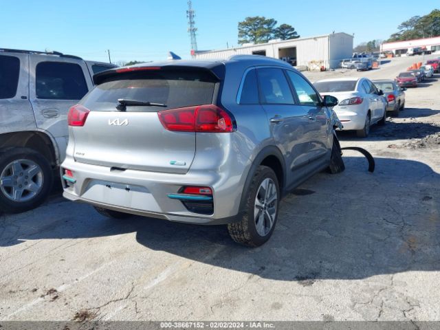 Photo 3 VIN: KNDCC3LG9N5132439 - KIA NIRO EV 