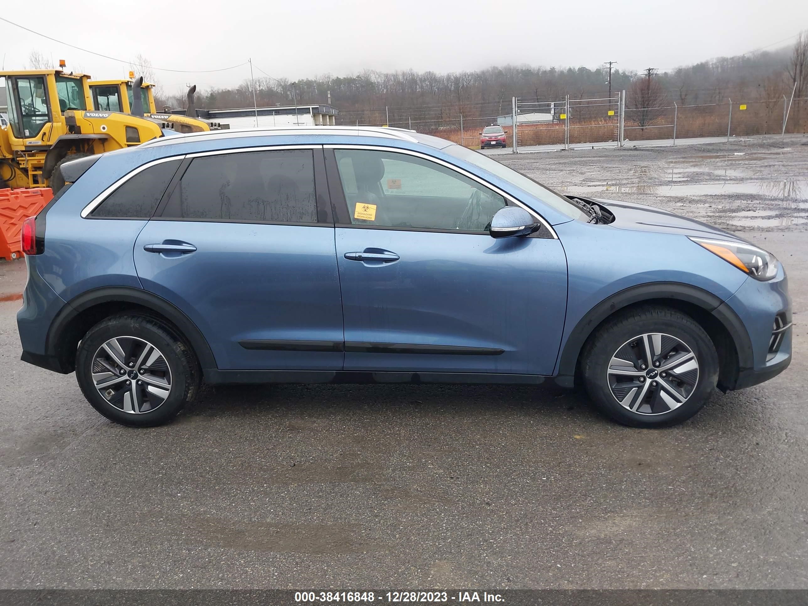 Photo 11 VIN: KNDCD3LD6N5490911 - KIA NIRO 