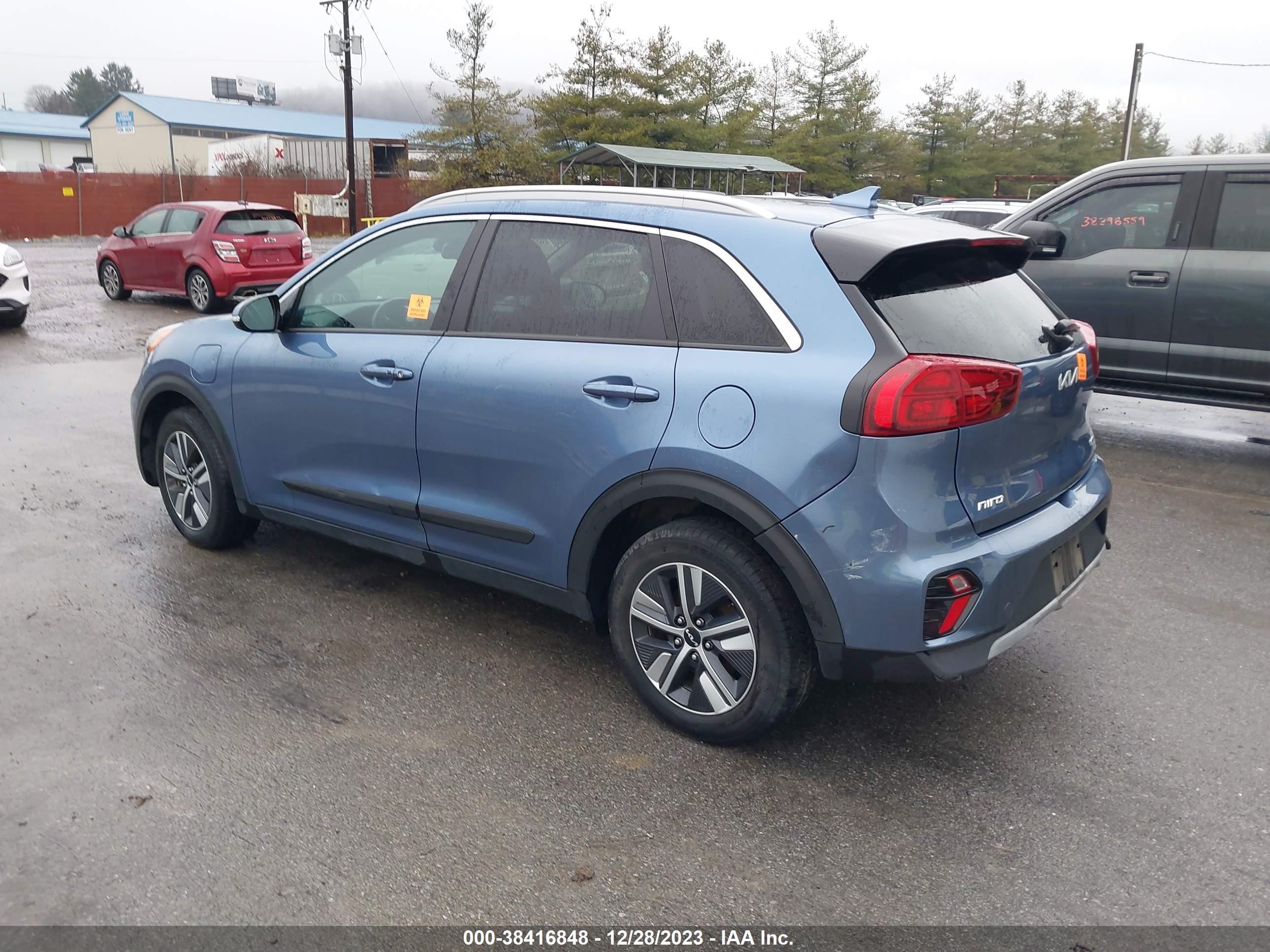 Photo 2 VIN: KNDCD3LD6N5490911 - KIA NIRO 