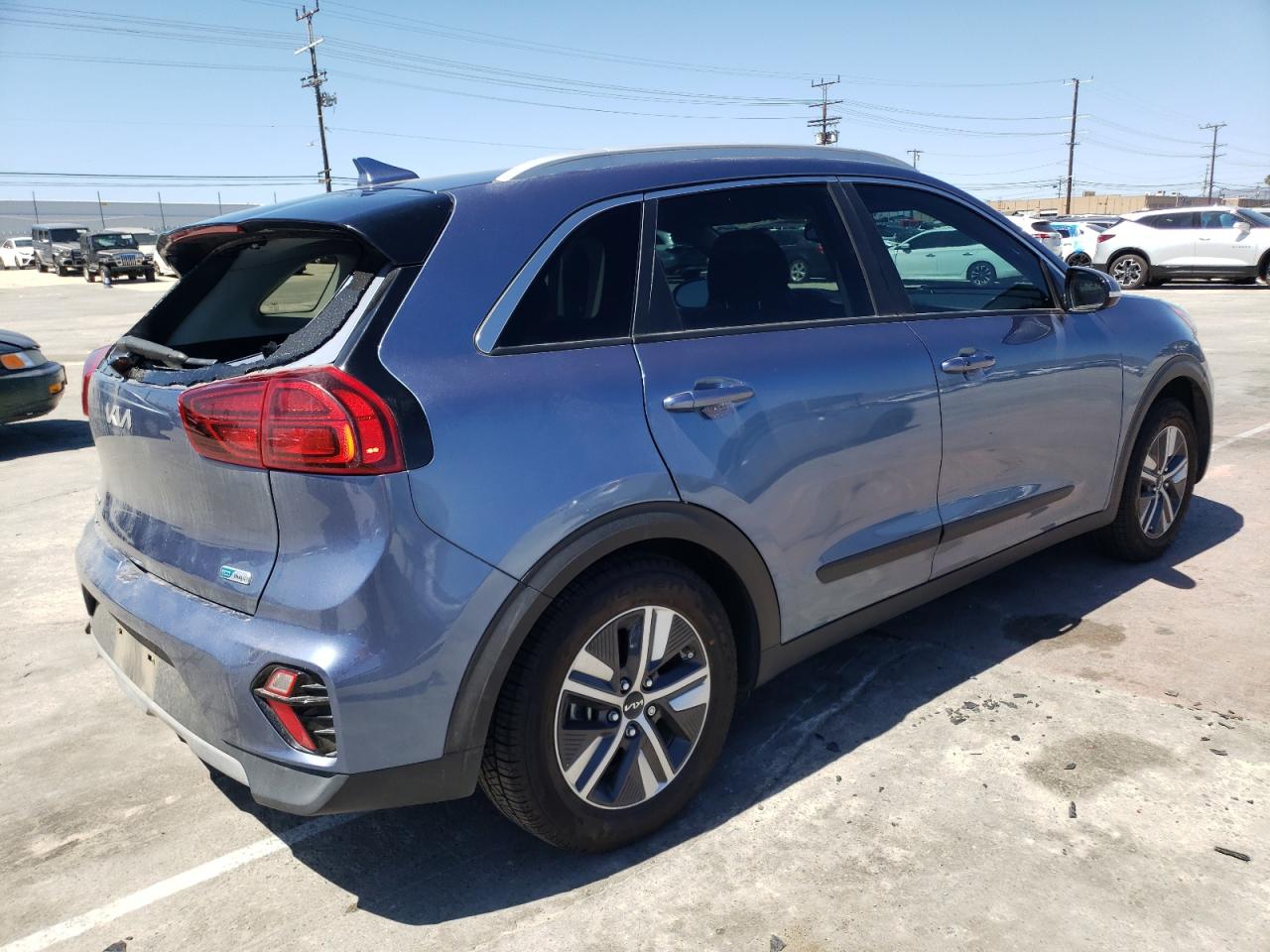 Photo 2 VIN: KNDCD3LD7N5538240 - KIA NIRO 