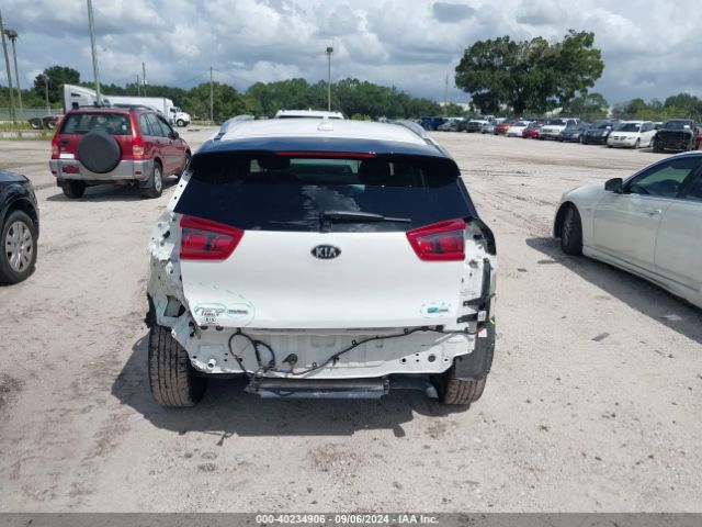 Photo 5 VIN: KNDCE3LC1H5048403 - KIA NIRO 