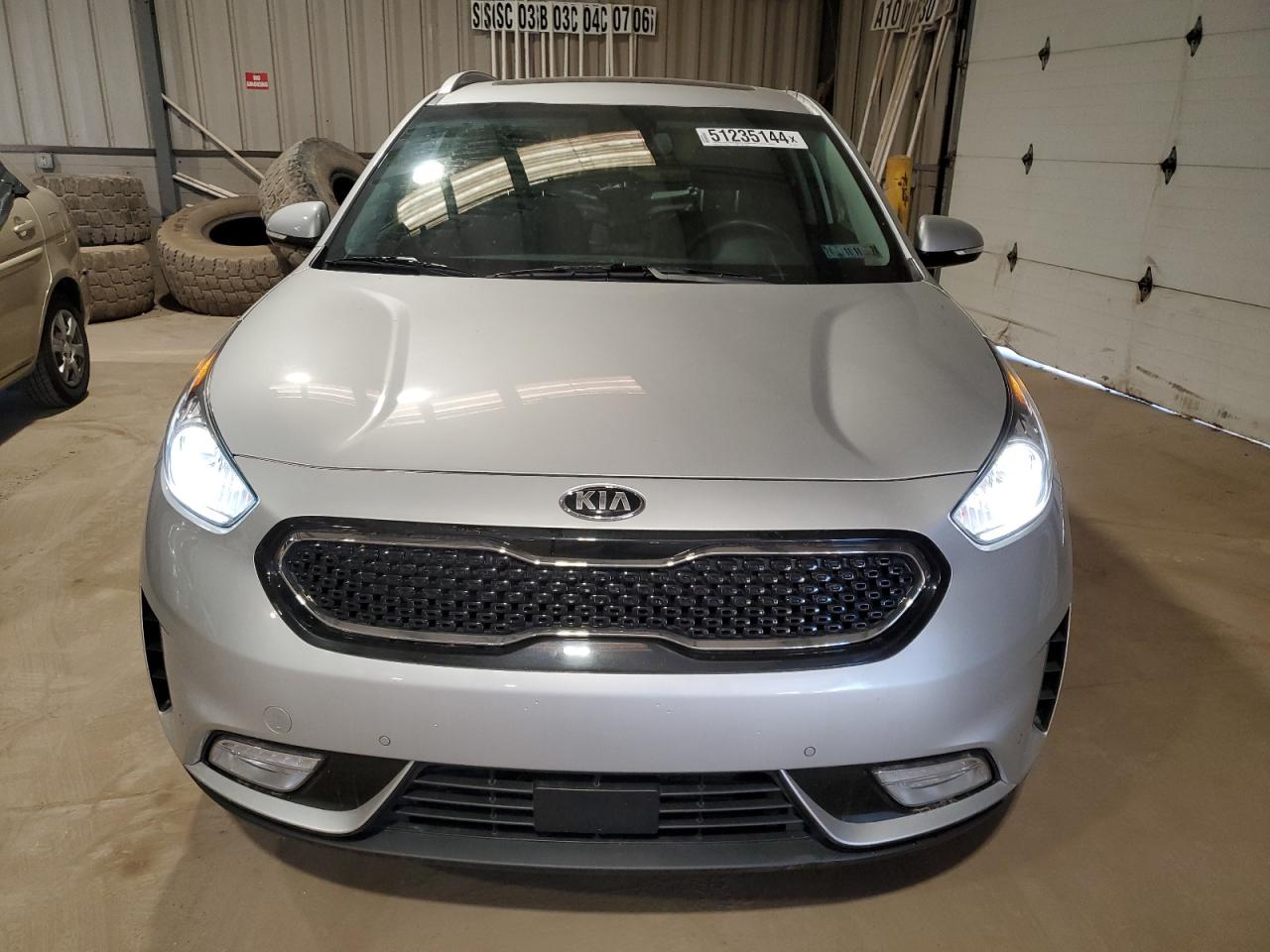 Photo 4 VIN: KNDCE3LC1J5120934 - KIA NIRO 