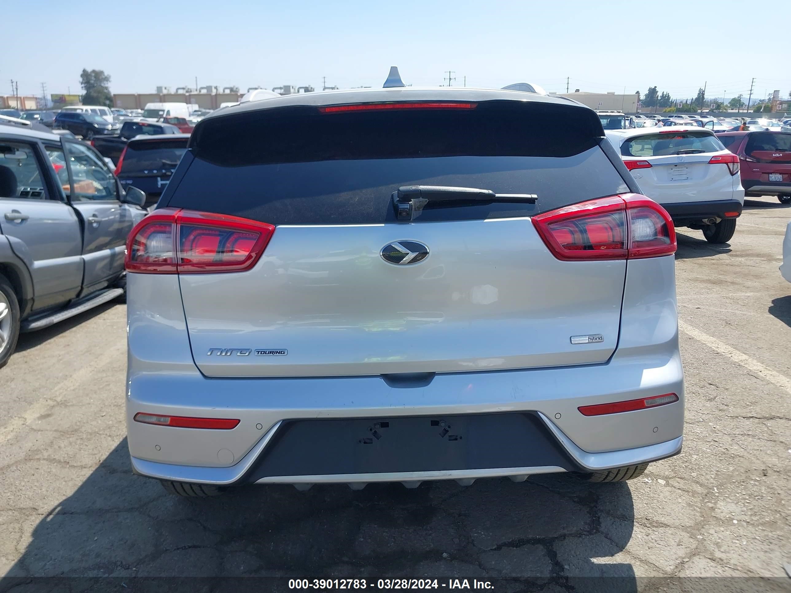 Photo 15 VIN: KNDCE3LC1J5161323 - KIA NIRO 