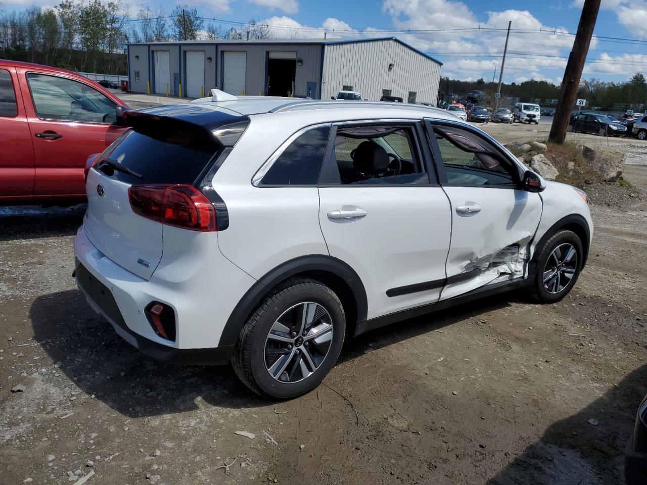 Photo 2 VIN: KNDCE3LC1L5439169 - KIA NIRO 