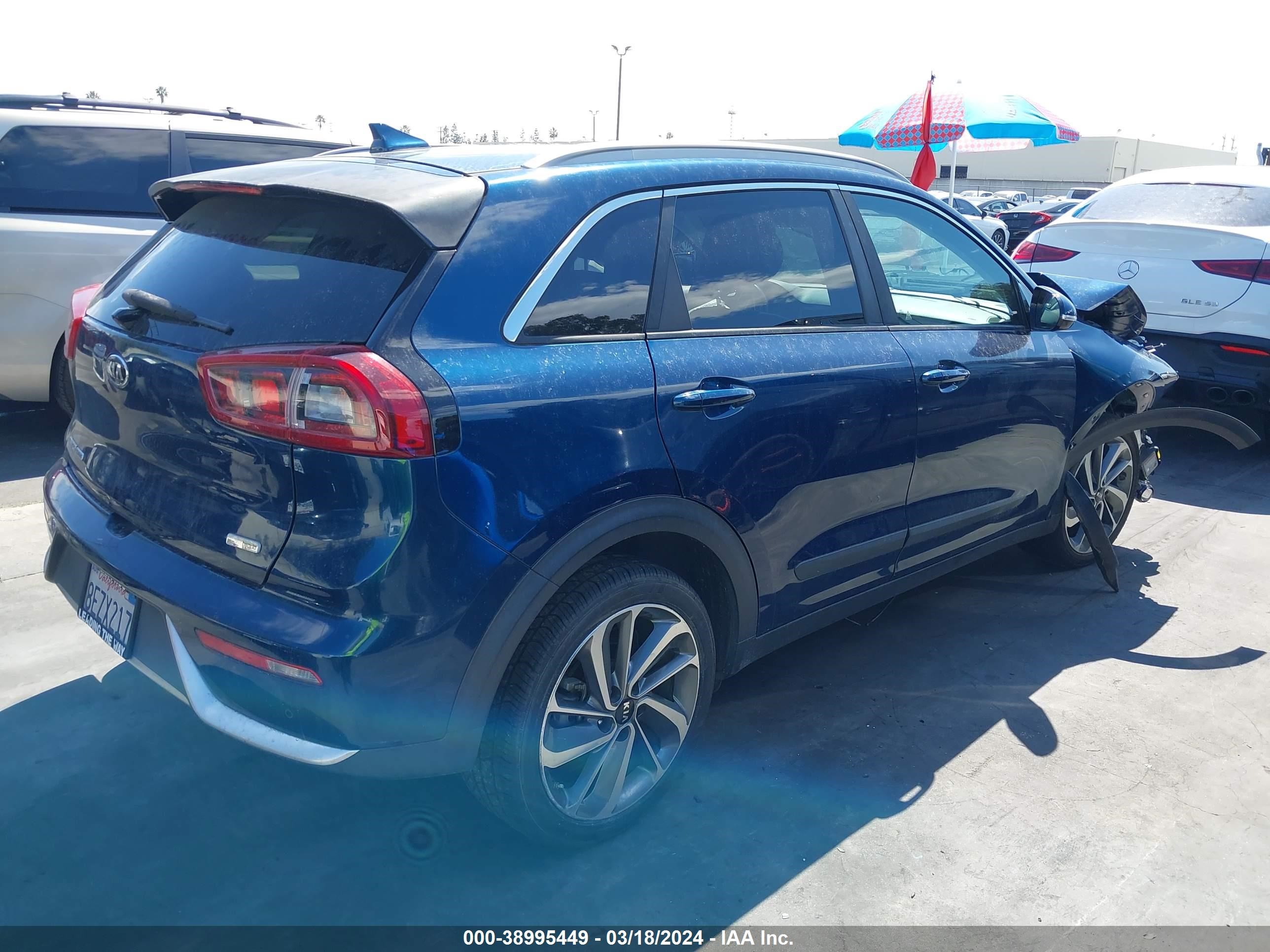 Photo 3 VIN: KNDCE3LC3J5132809 - KIA NIRO 