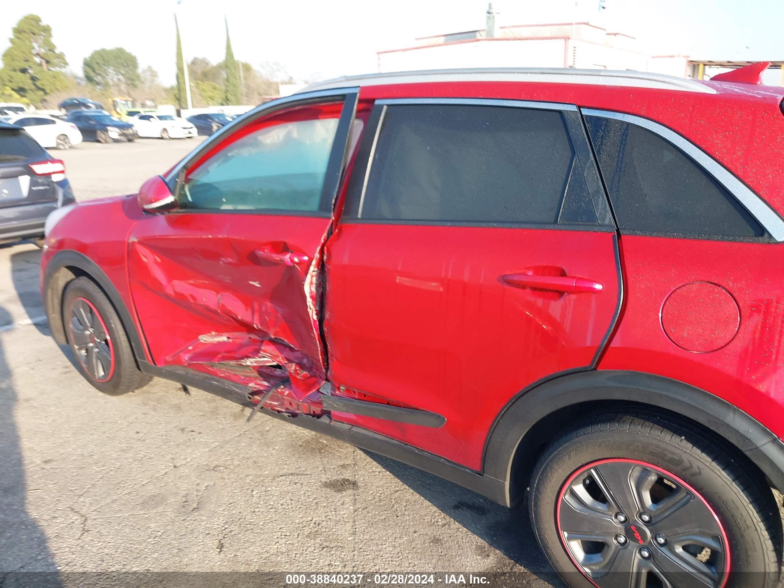 Photo 13 VIN: KNDCE3LC3K5232345 - KIA NIRO 