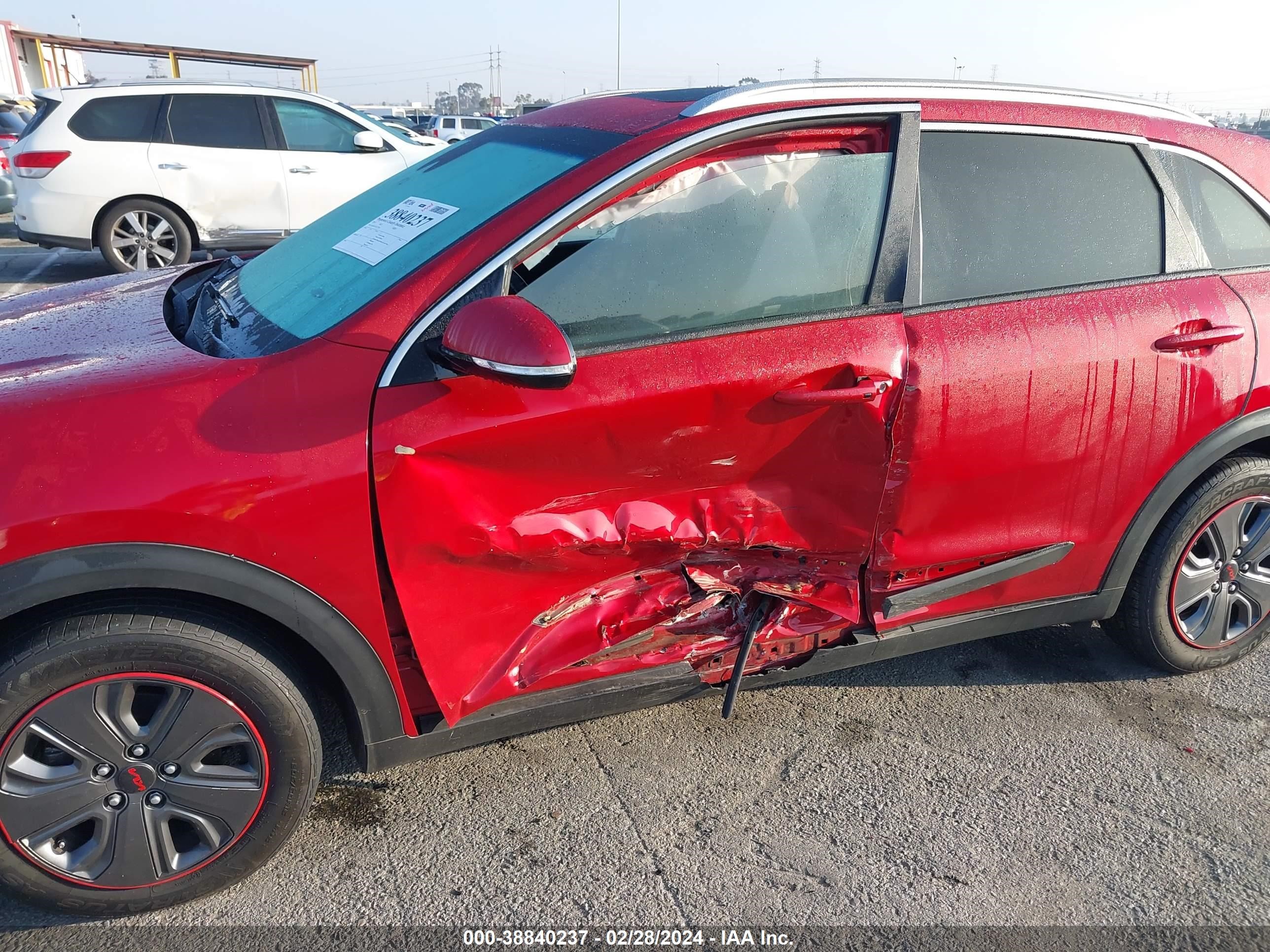 Photo 5 VIN: KNDCE3LC3K5232345 - KIA NIRO 