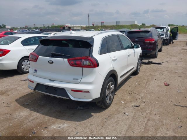 Photo 3 VIN: KNDCE3LC4J5127554 - KIA NIRO 