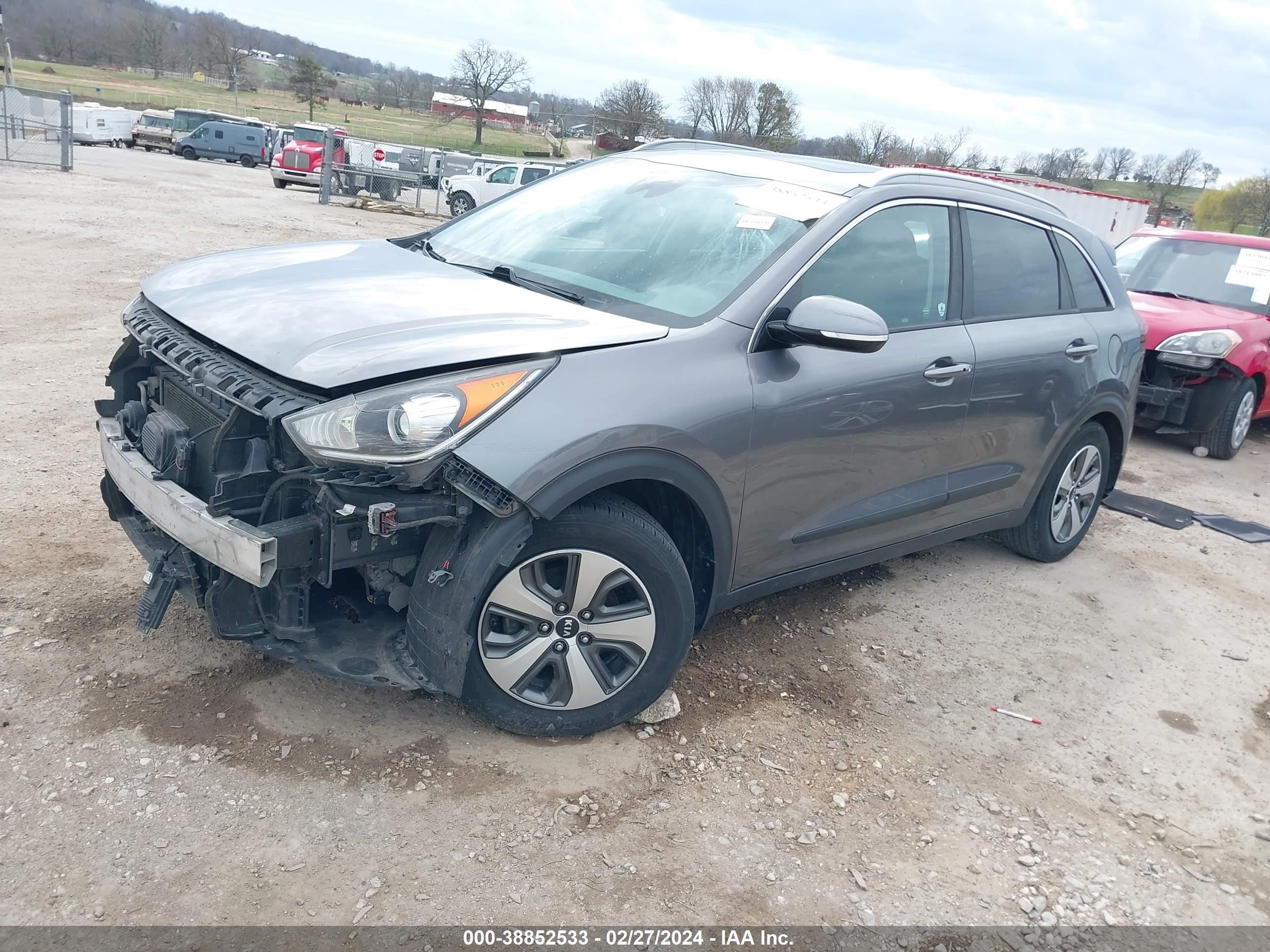 Photo 1 VIN: KNDCE3LC5J5130656 - KIA NIRO 