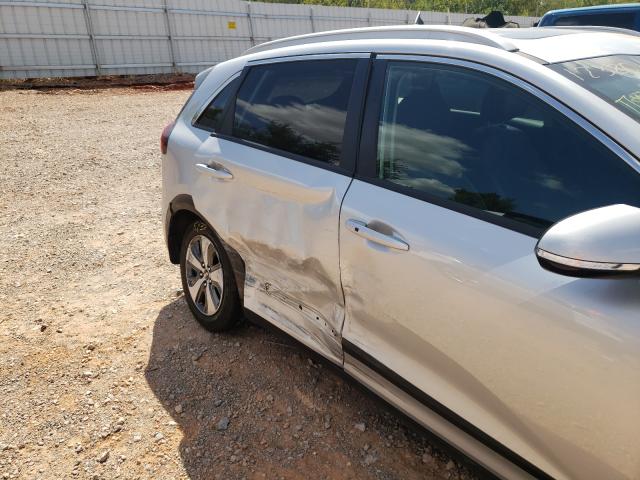 Photo 8 VIN: KNDCE3LC6J5123201 - KIA NIRO TOURI 