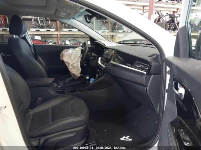 Photo 4 VIN: KNDCE3LC6N5530070 - KIA NIRO 