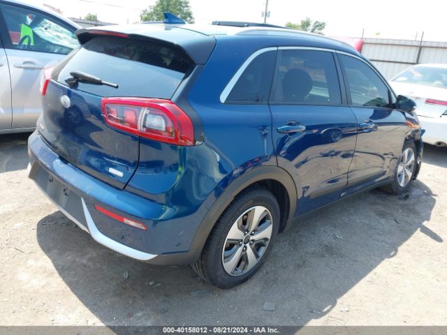 Photo 3 VIN: KNDCE3LC9J5126240 - KIA NIRO 