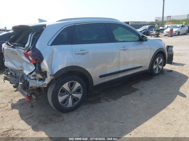 Photo 3 VIN: KNDCE3LC9K5356927 - KIA NIRO 