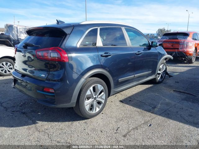 Photo 3 VIN: KNDCE3LG3K5017647 - KIA NIRO EV 