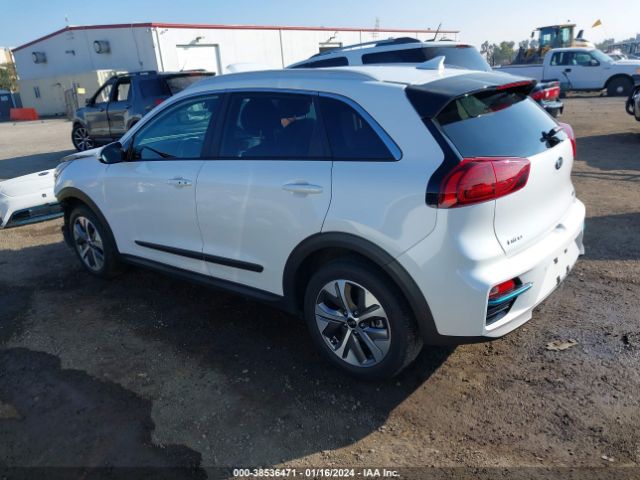 Photo 2 VIN: KNDCE3LG6L5037800 - KIA NIRO EV 