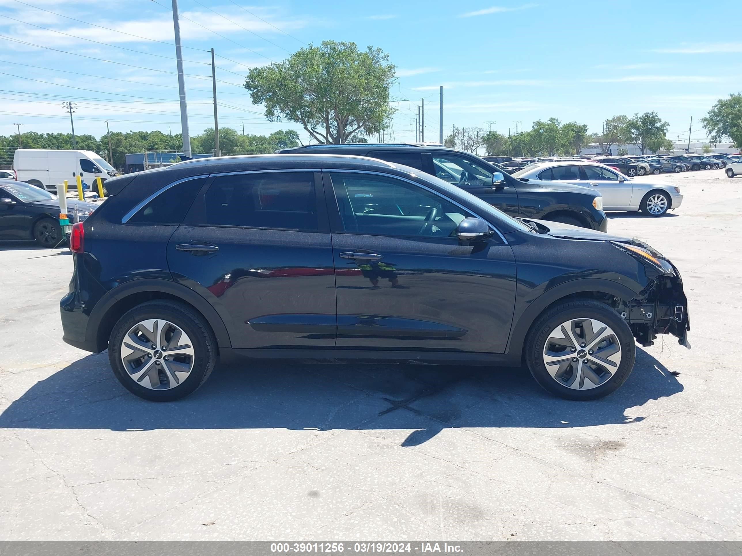 Photo 12 VIN: KNDCE3LG7N5124107 - KIA NIRO 