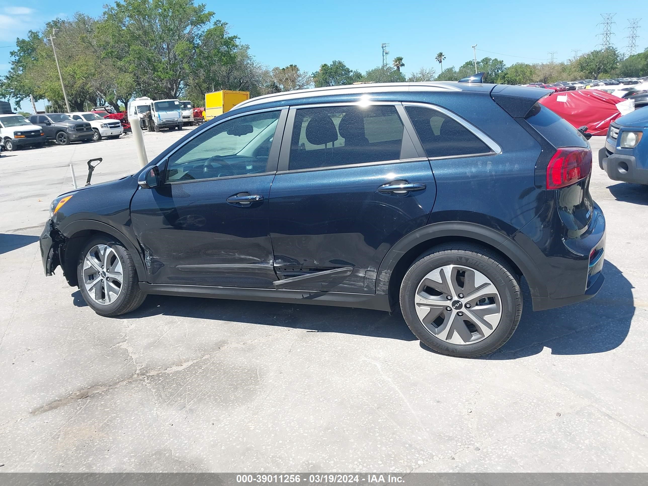 Photo 13 VIN: KNDCE3LG7N5124107 - KIA NIRO 