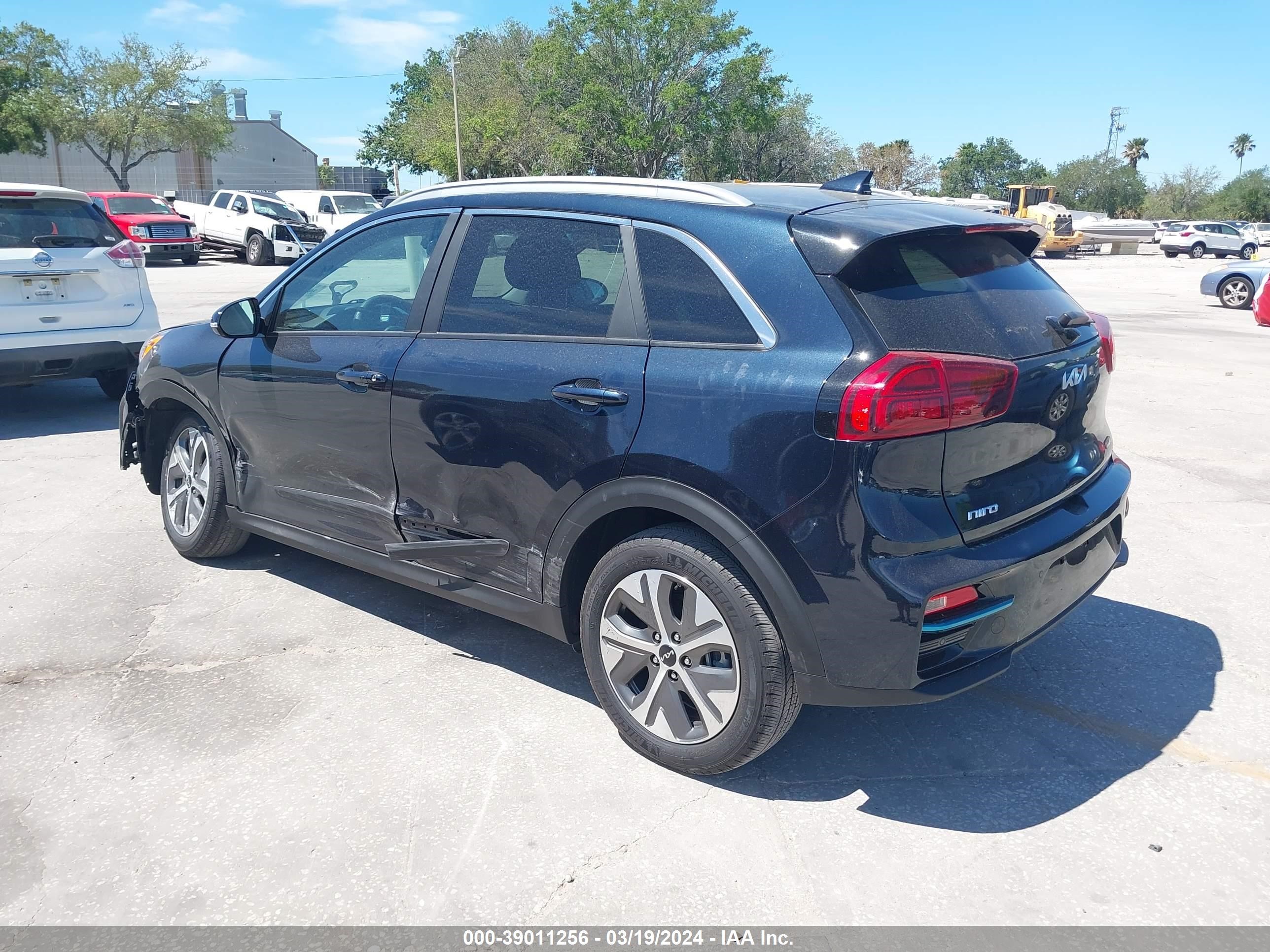 Photo 2 VIN: KNDCE3LG7N5124107 - KIA NIRO 