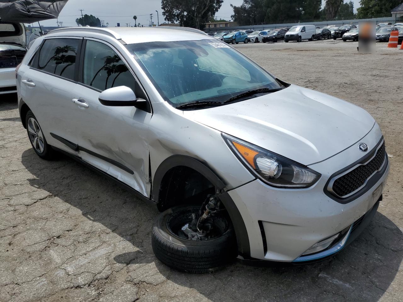 Photo 3 VIN: KNDCM3LD0K5335069 - KIA NIRO 