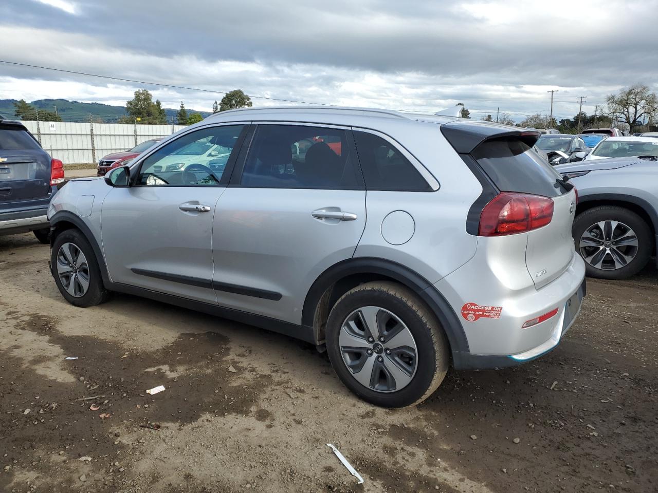 Photo 1 VIN: KNDCM3LD7J5162438 - KIA NIRO 