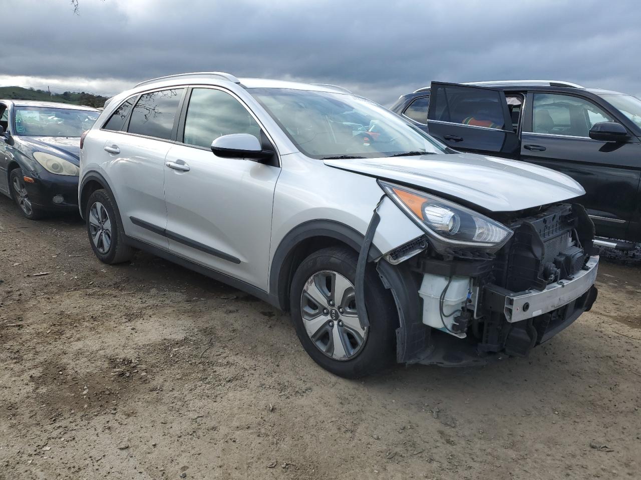 Photo 3 VIN: KNDCM3LD7J5162438 - KIA NIRO 