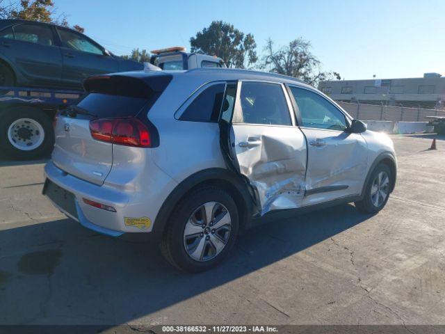 Photo 3 VIN: KNDCM3LD9K5267256 - KIA NIRO 