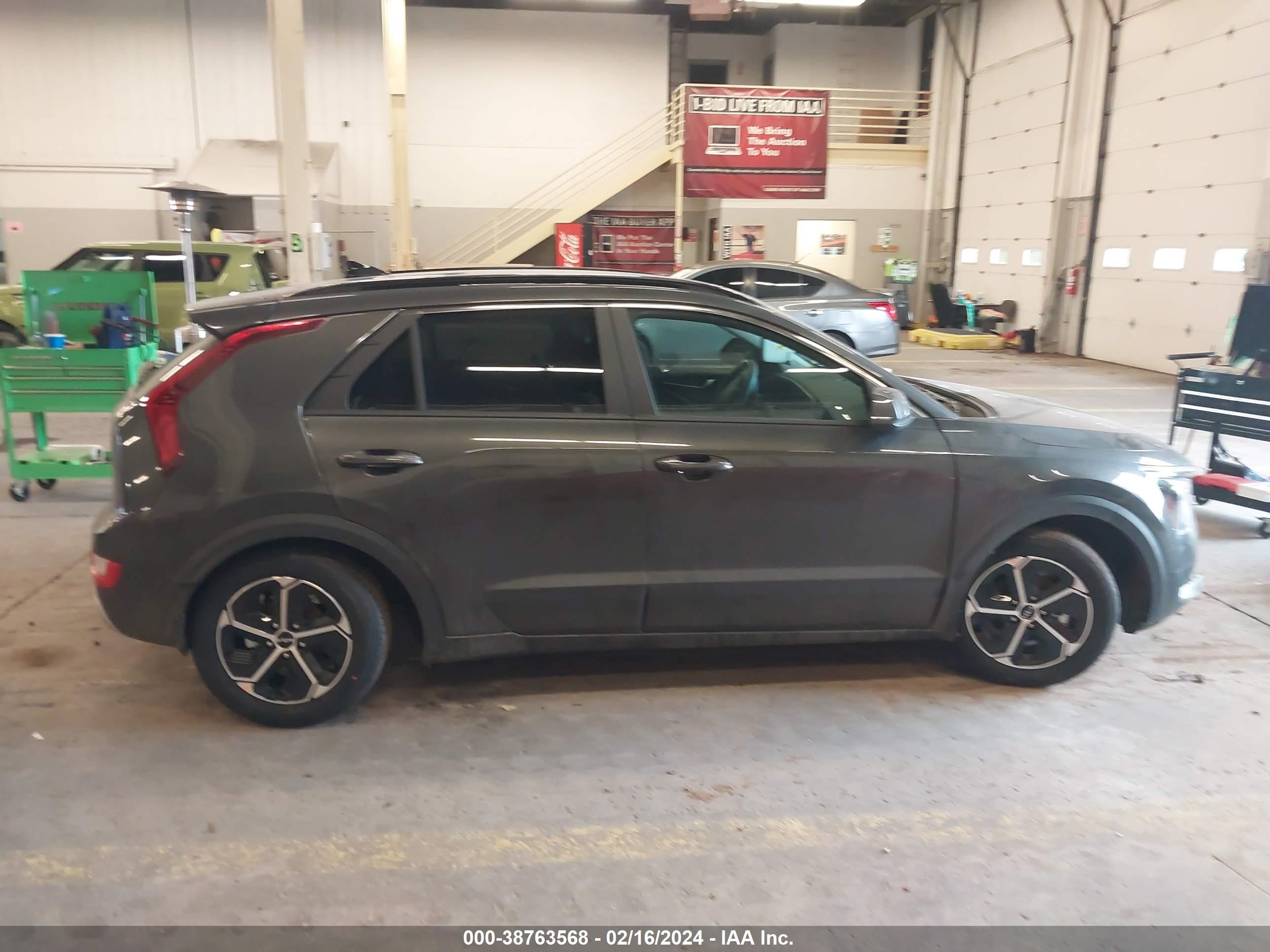 Photo 12 VIN: KNDCP3LE2R5137040 - KIA NIRO 